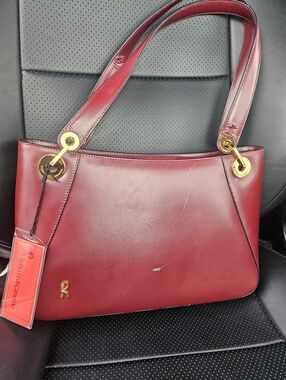 Roberta di Camerino Deep Red Leather Shoulder Bag with Gold Hardware